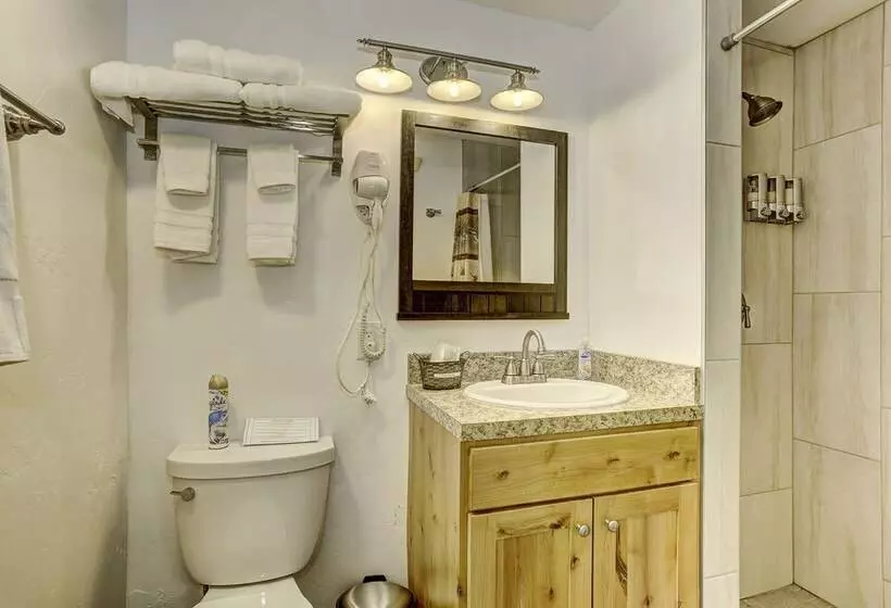 モーテル Cascade Lake Inn