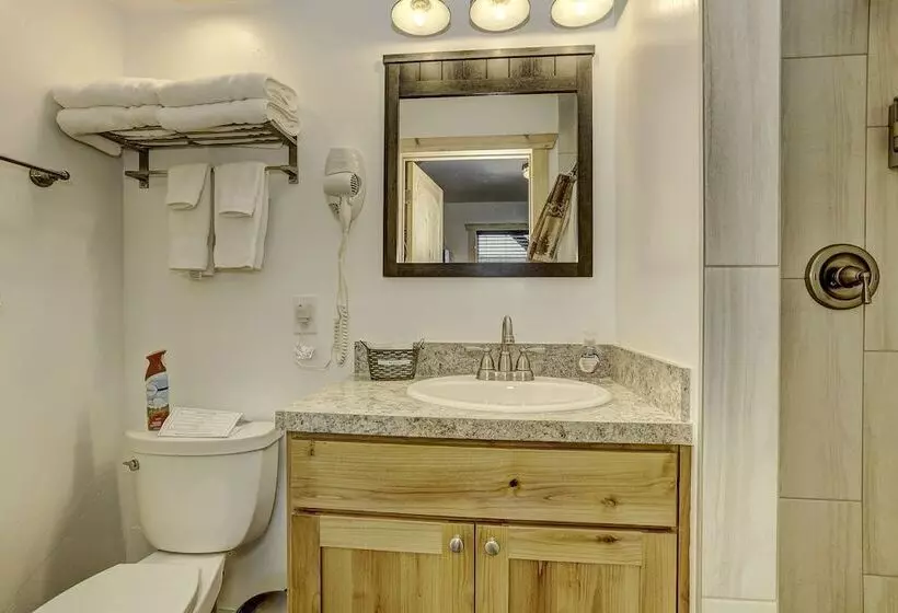 モーテル Cascade Lake Inn