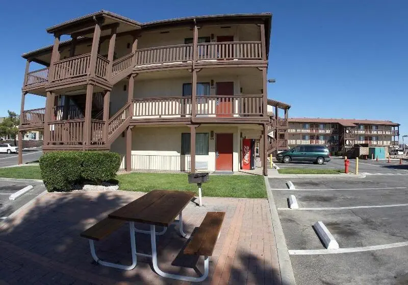 モーテル Palms Inn & Suites