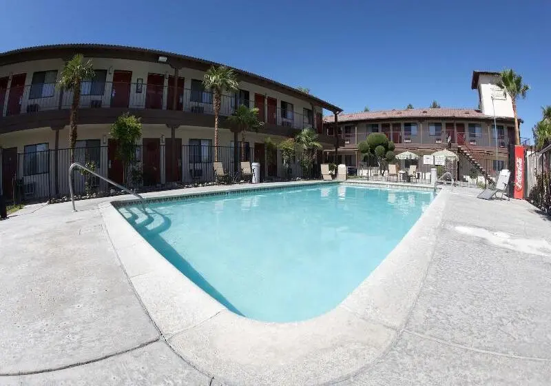モーテル Palms Inn & Suites