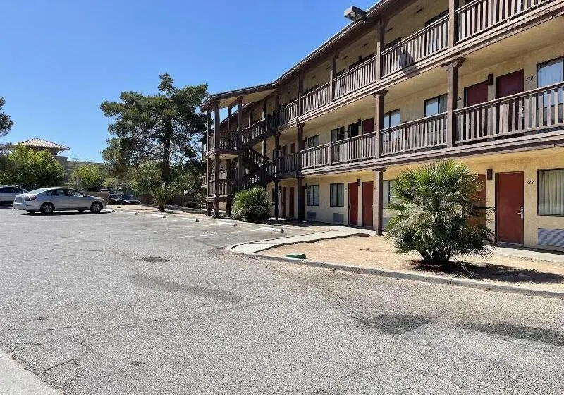 モーテル Palms Inn & Suites