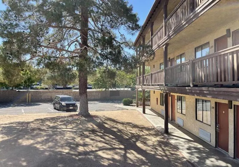 モーテル Palms Inn & Suites