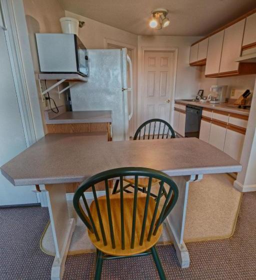 فندق على الطريق The Garrison