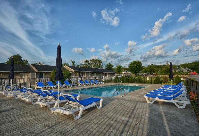 فندق على الطريق The Garrison