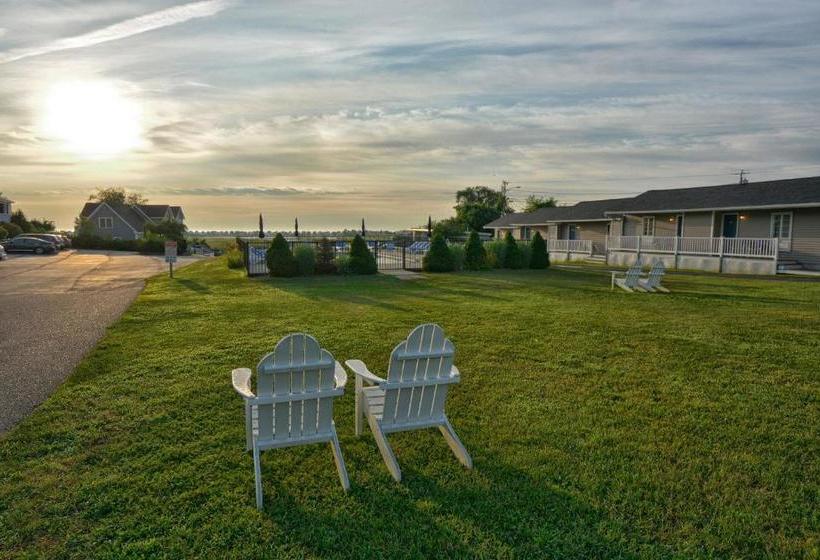 فندق على الطريق The Garrison