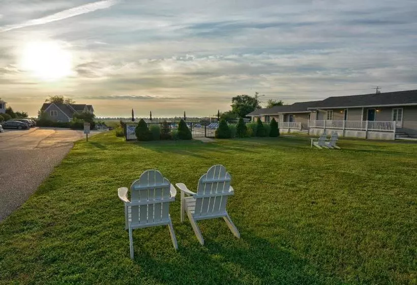 モーテル The Garrison