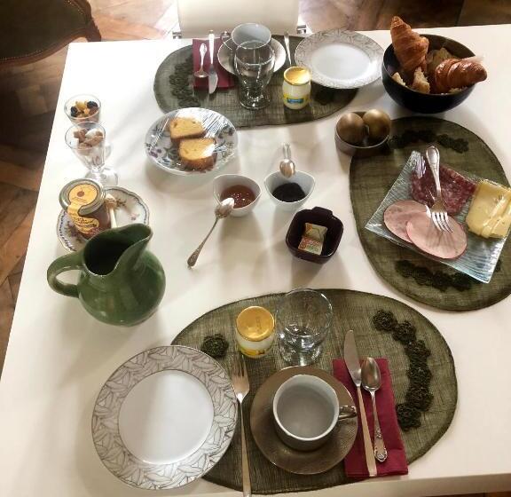 膳宿费 Les Chambres D Hôtes Du Manoir De Roz Maria