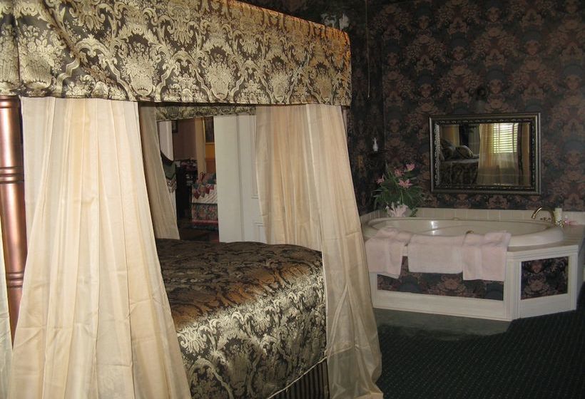 민박 Riverview Mansion