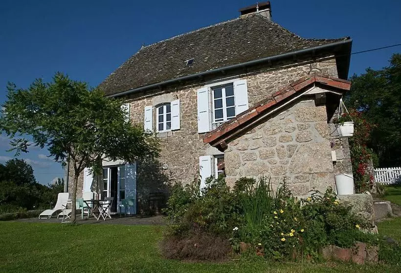 ベッドアンドブレックファースト Chambre D Hôtes à La Clairière