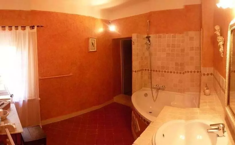 Aamiaismajoitus (B&B) La Royante