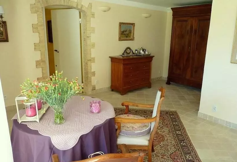 Aamiaismajoitus (B&B) La Royante