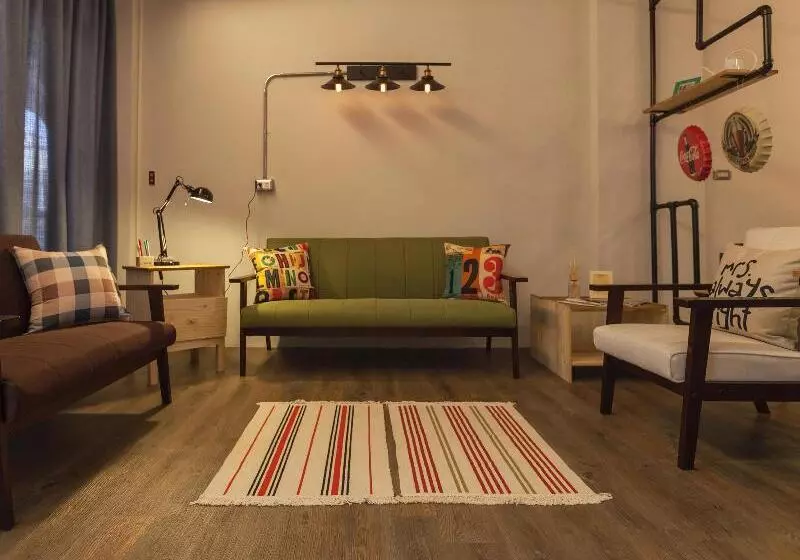 Cozy House Hostel