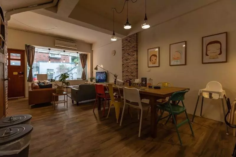Cozy House Hostel