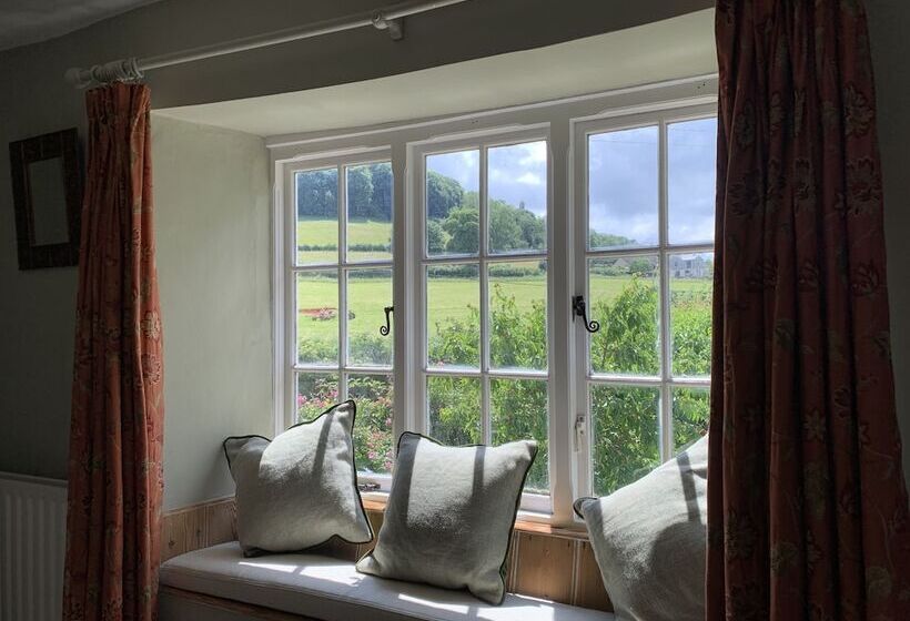 Forthay Bed And Breakfast