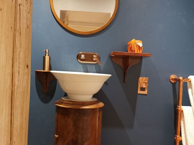 Forthay Bed And Breakfast