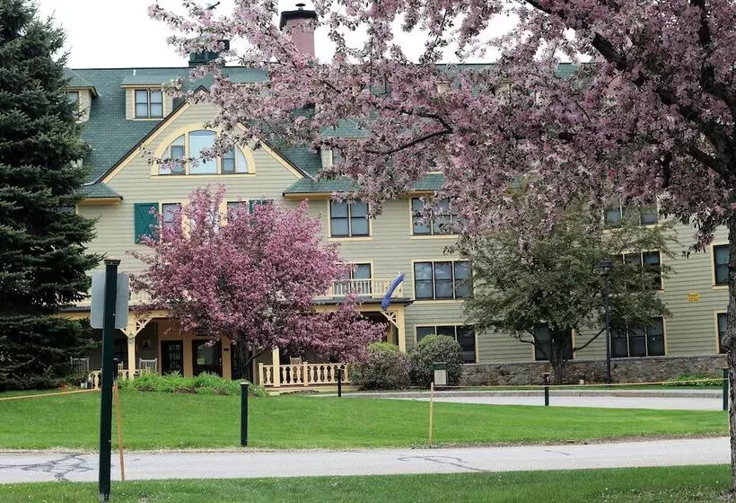 Golden Eagle Lodge