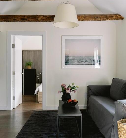 فندق فئة نجمة واحدة The Roundtree, Amagansett