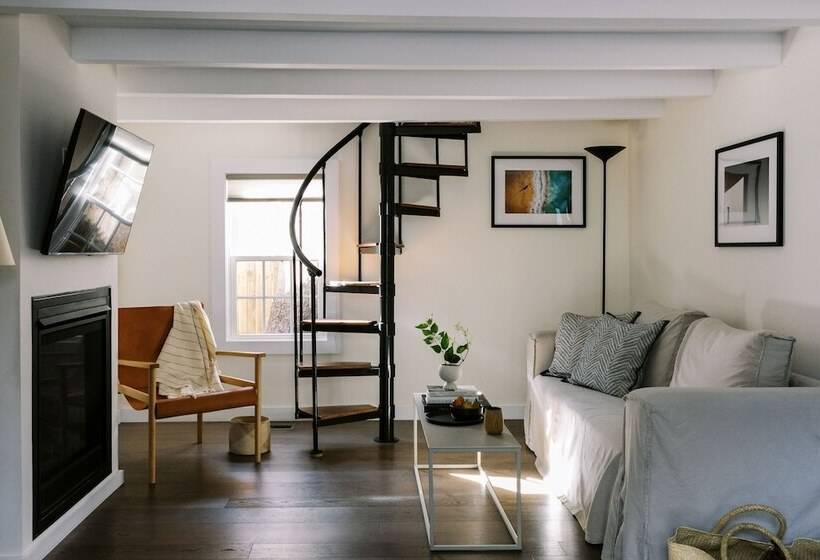 فندق فئة نجمة واحدة The Roundtree, Amagansett