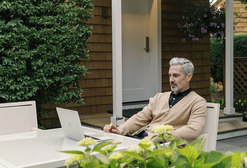 فندق فئة نجمة واحدة The Roundtree, Amagansett