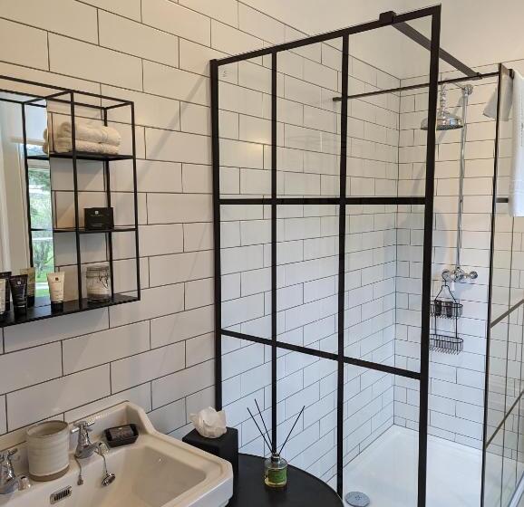 פונדק Yorebridge House