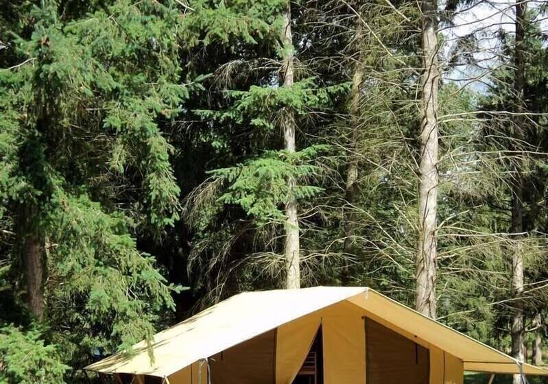 فندق Camping Huttopia Oleron Les Pins