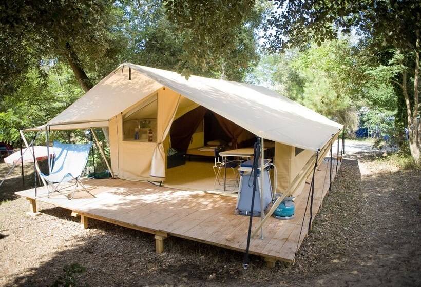 فندق Camping Huttopia Oleron Les Pins