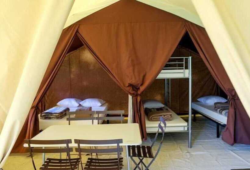 فندق Camping Huttopia Oleron Les Pins
