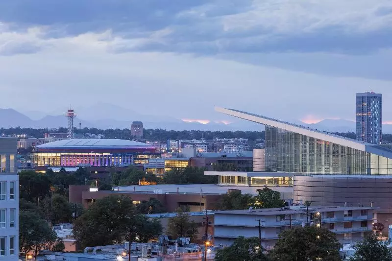 هتل Element Denver Downtown East