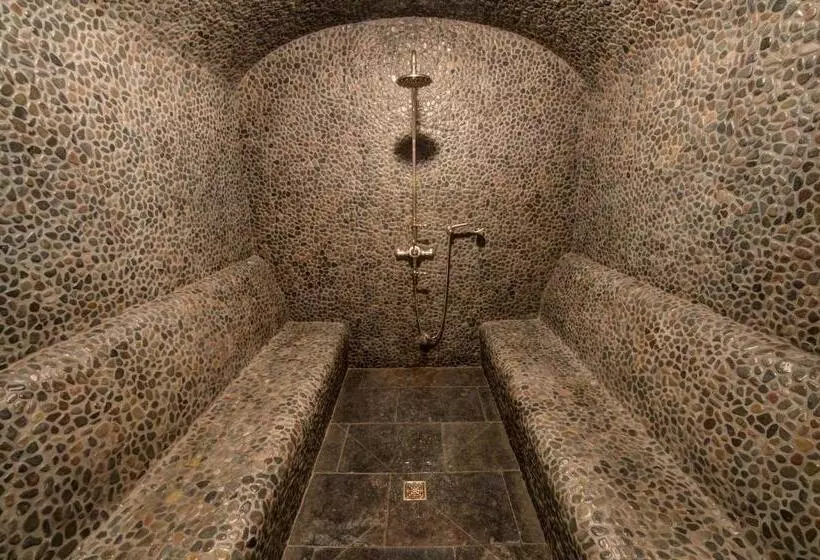 Hotelli Eleven Scarp Ridge Lodge