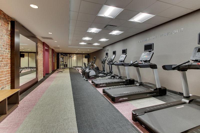 هتل Fairfield Inn & Suites By Marriott Birmingham Downtown