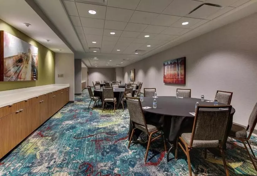 ホテル Fairfield Inn & Suites By Marriott Birmingham Downtown