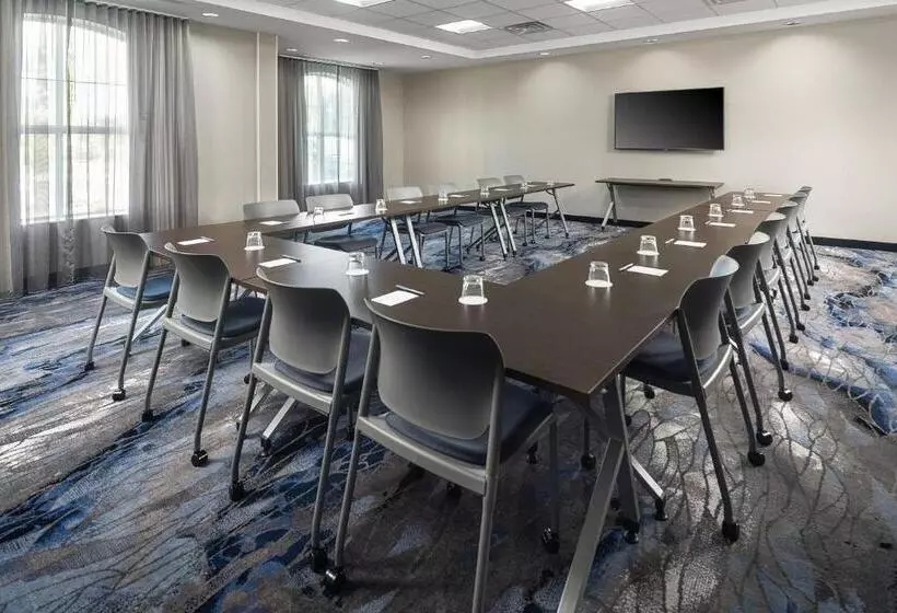 Hotelli Fairfield Inn & Suites By Marriott South Kingstown Newport Area