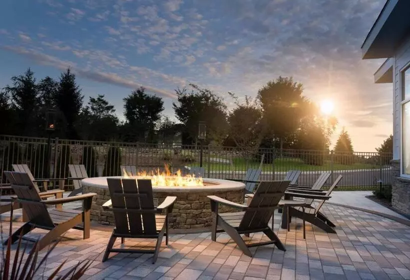 Hotelli Fairfield Inn & Suites By Marriott South Kingstown Newport Area