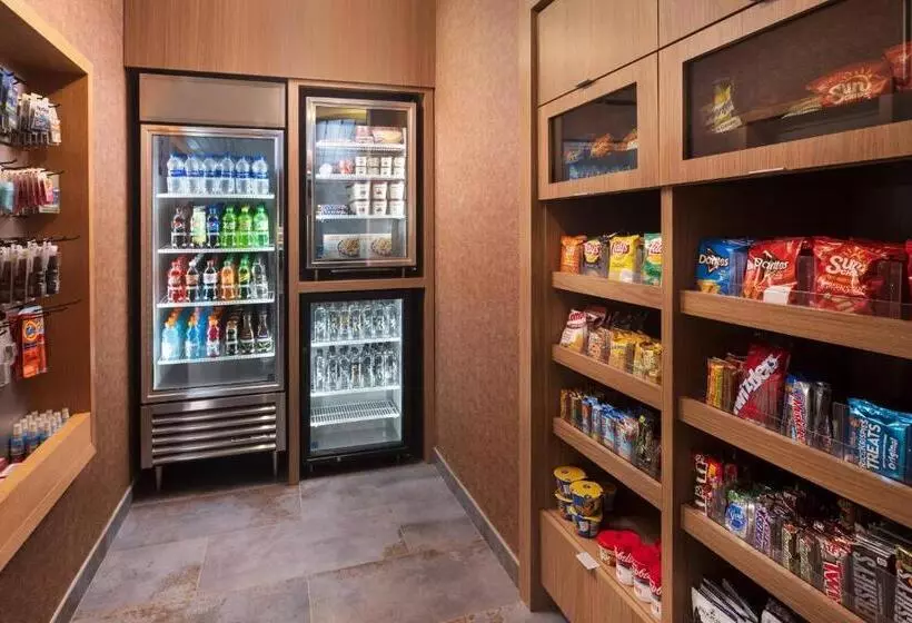 Hotelli Fairfield Inn & Suites By Marriott South Kingstown Newport Area