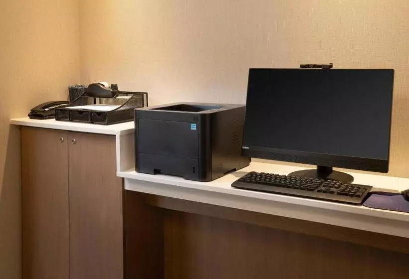 Hotelli Fairfield Inn & Suites By Marriott South Kingstown Newport Area