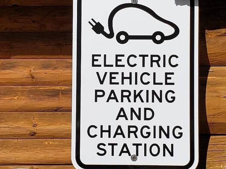 בית מלון כפרי Lava Mountain Lodge