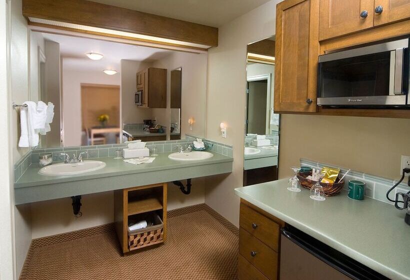 ホテル Overleaf Lodge And Spa