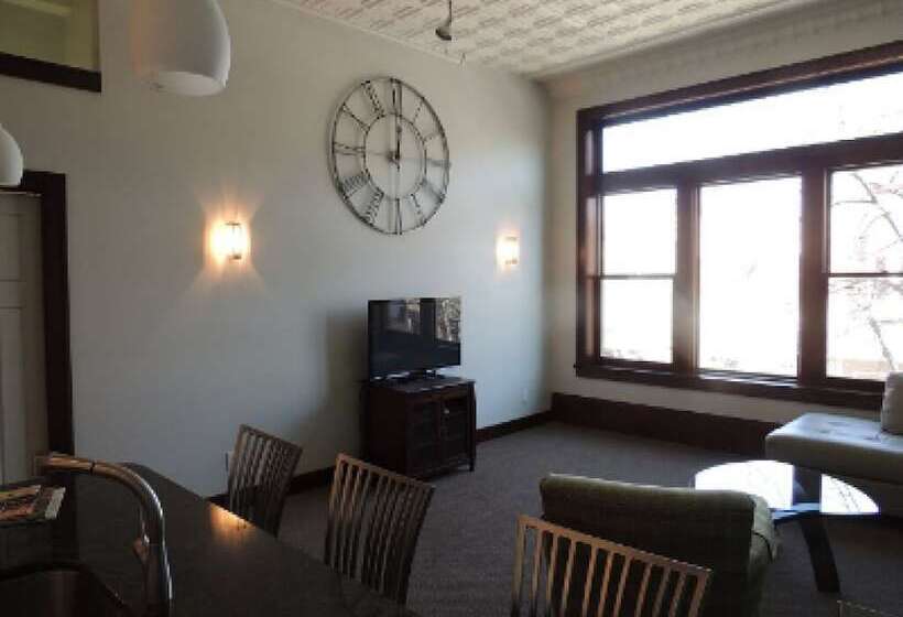 Отель Teerman Lofts