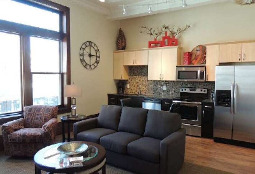 Отель Teerman Lofts