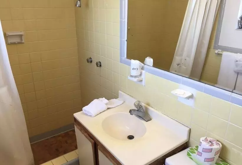 Motelli Economy Suites