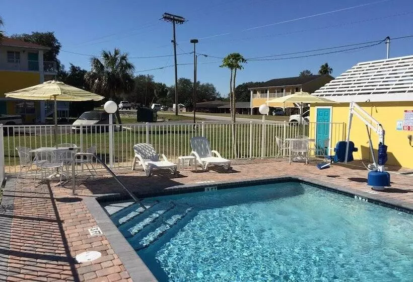 Motelli Economy Suites