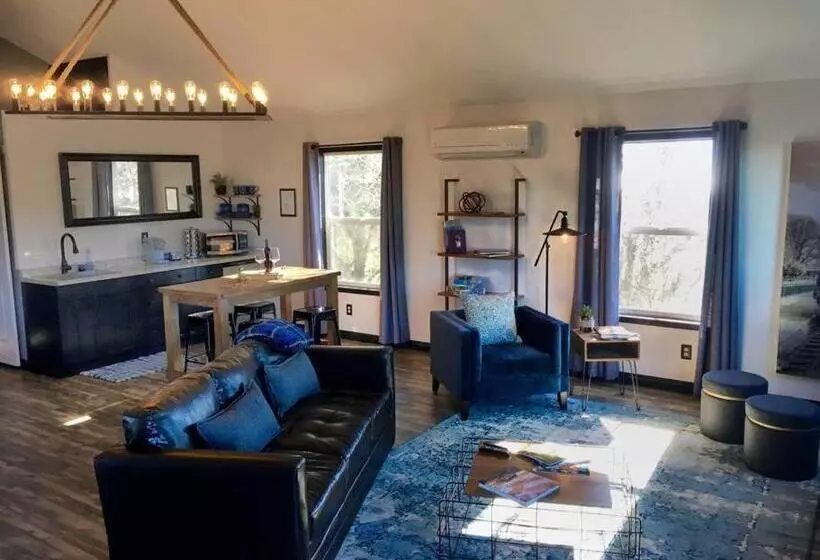 Papillon Cellars   The Loft