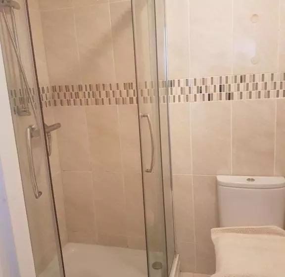 ペンション Landguard House Bed Only