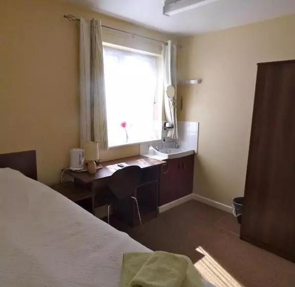 ペンション Landguard House Bed Only