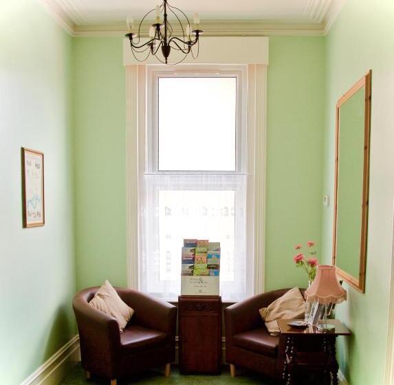 膳宿费 Landguard House Bed Only