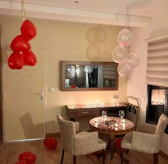 ペンション Paris Luxury Guest House   Cdg Aéroport