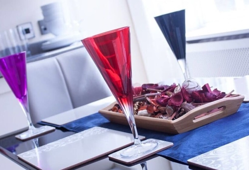 Square Central Aparts