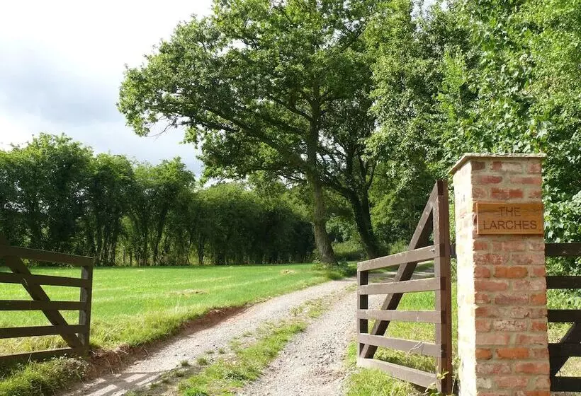 The Larches Ledbury Bed And Breakfast