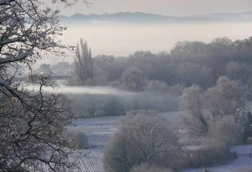 The Larches Ledbury Bed And Breakfast