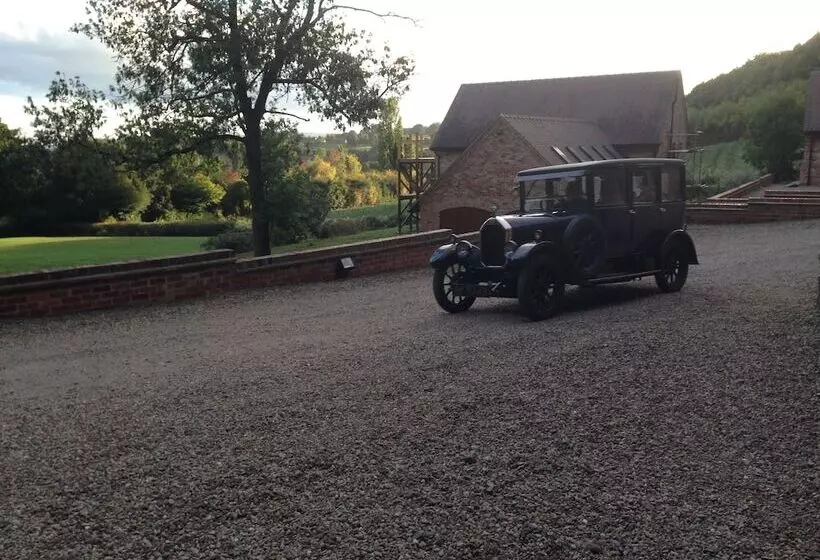 The Larches Ledbury Bed And Breakfast